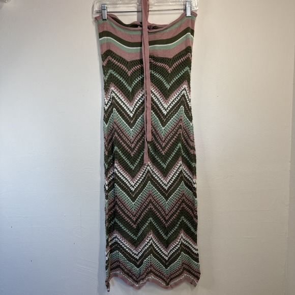 Almost Famous Women's Knit Crochet Dress Green/Pink Chevron Pattern Cover Up - Picture 2 of 4